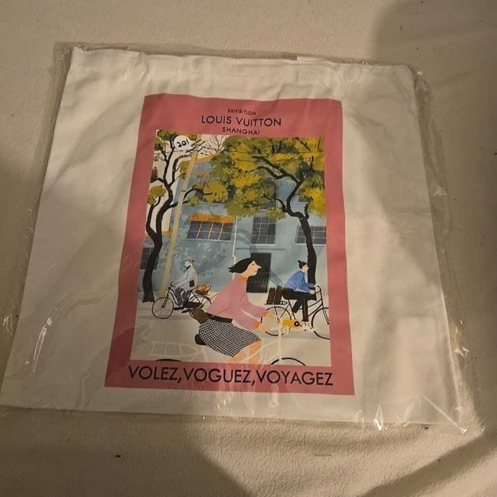 Louis Vuitton canvas exhibition tote